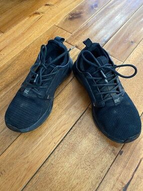 KURU Women’s Sneakers
